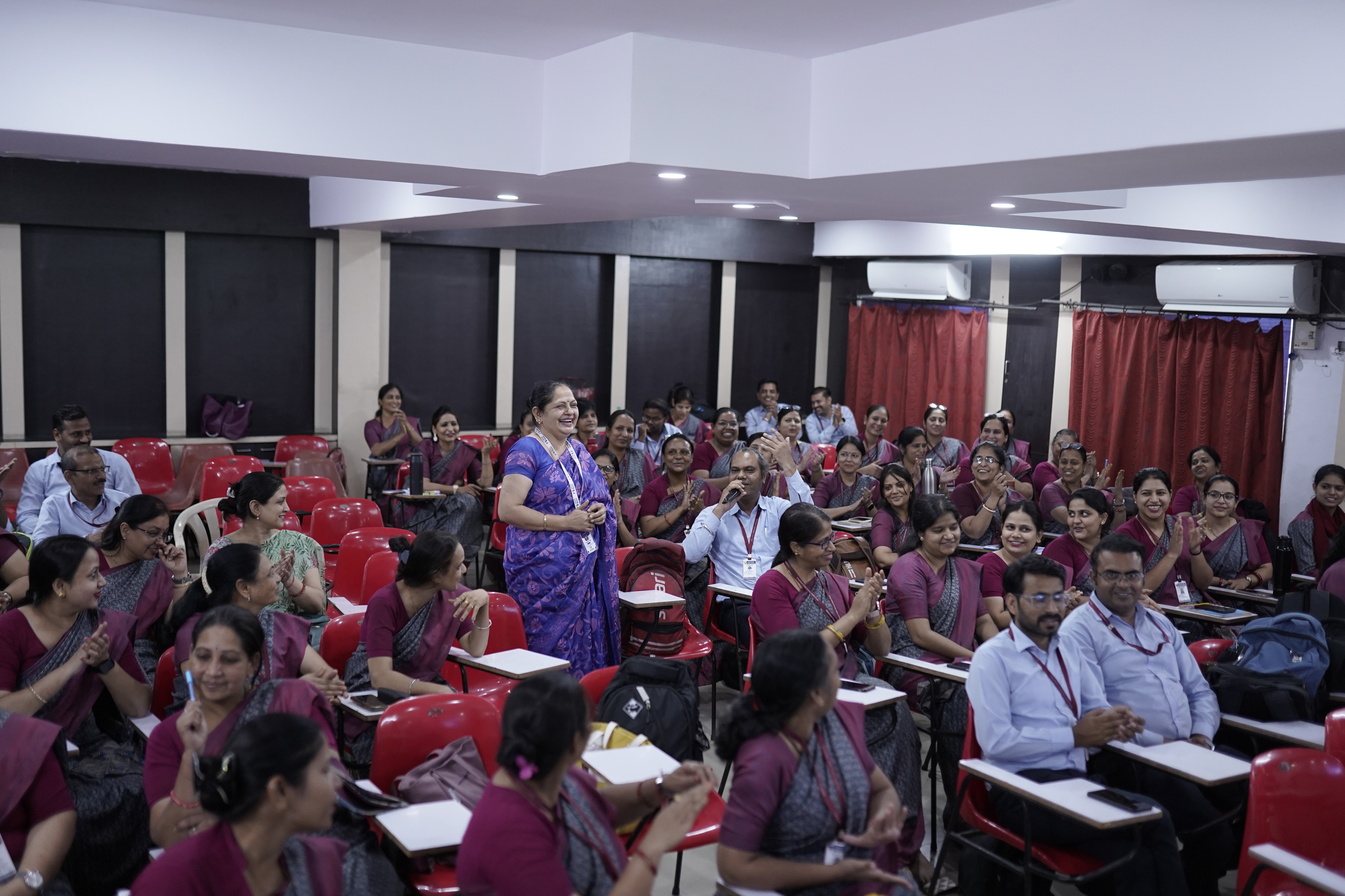 Highly engaged educators during a Faculty Development Program by Mystic Brains